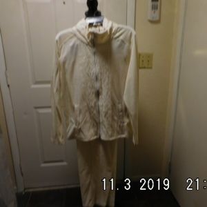 Velour Jogging Suit Winter White New - XL
